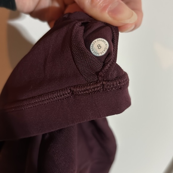 Lululemon Workout Top with Built-in Bra - Picture 5 of 5